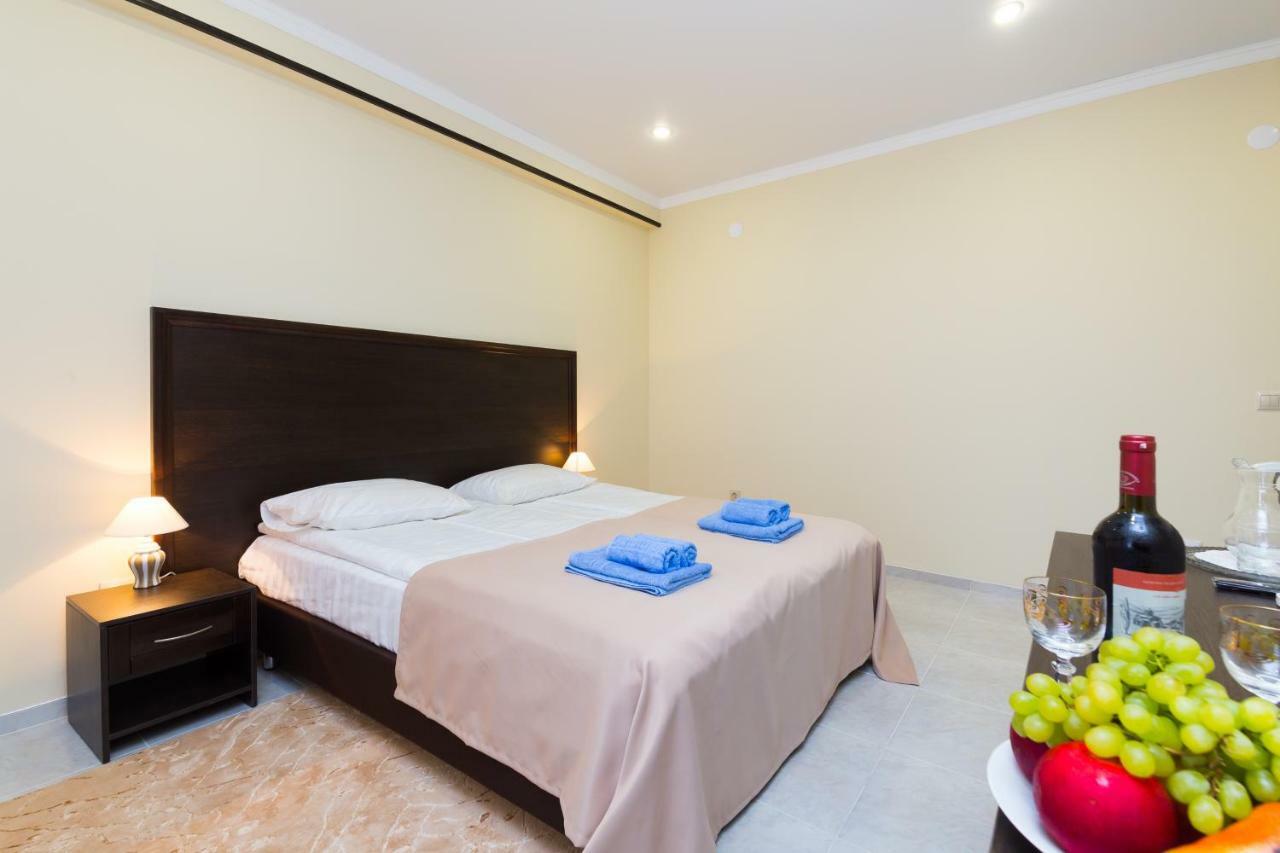 Bmg Hotel Soukhoumi Extérieur photo