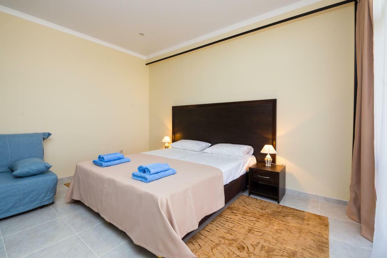 Bmg Hotel Soukhoumi Extérieur photo